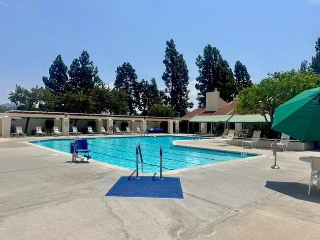 Building Photo - 17607 Pomerado Rd