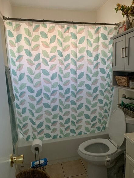 Primary Photo - 1061 SE Monterey Rd