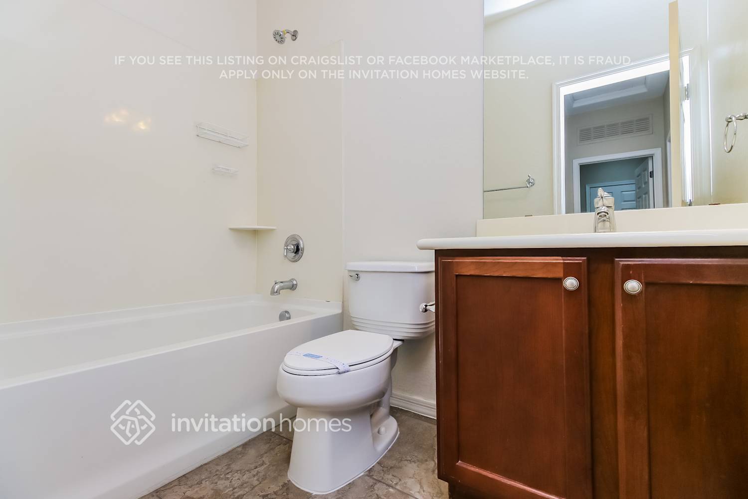 Building Photo - 4823 S Grenoble