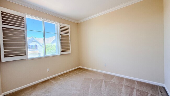 Building Photo - Beautiful 4BD/3BA, Two-Story Townhome in Alamo Creek, Danville- Available NOW!