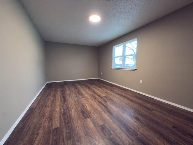 Building Photo - 804 N 30th St