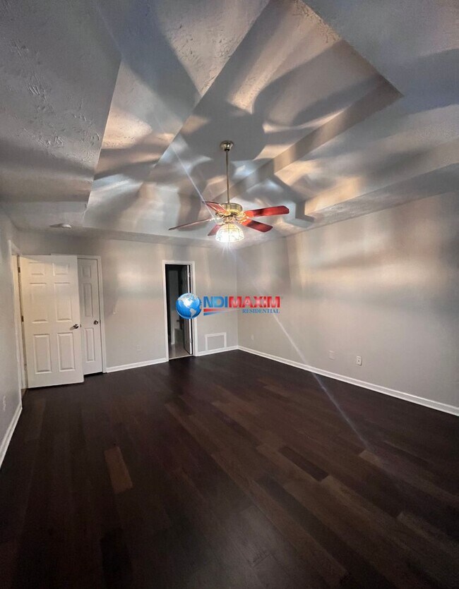 Building Photo - COMING SOON! Renovated home in central Lawrenceville