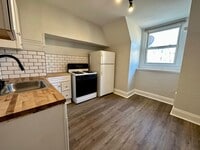 Building Photo - 201 Lincoln Ave