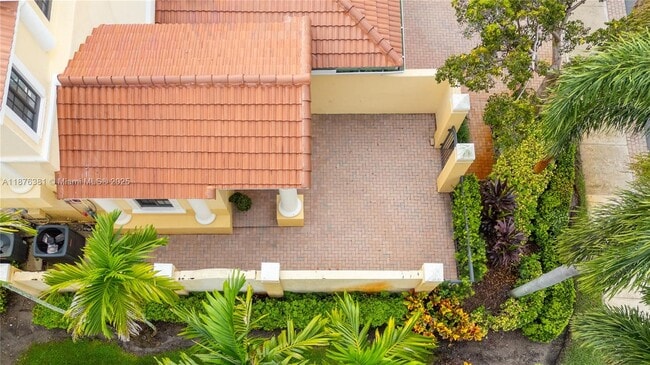 Building Photo - 1559 Passion Vine Cir