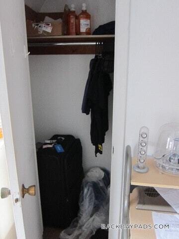 Building Photo - 248 Newbury St