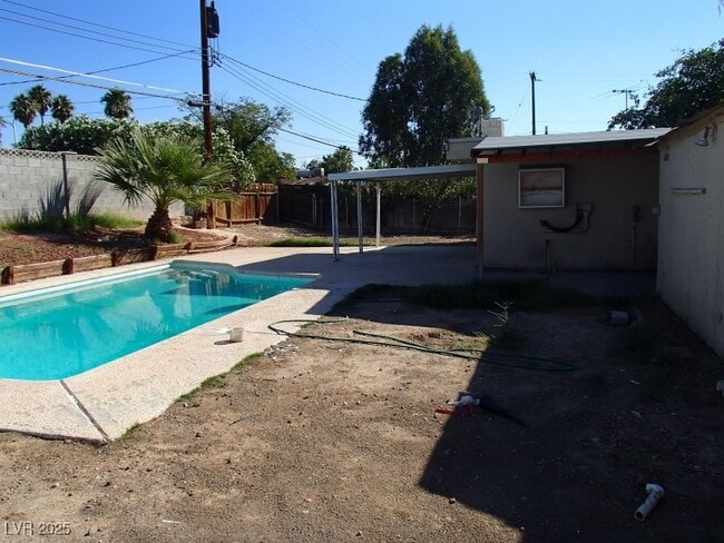 Building Photo - 1880 Caballero Way
