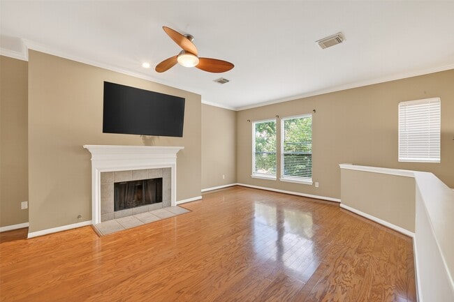 Building Photo - 2804 Chenevert St