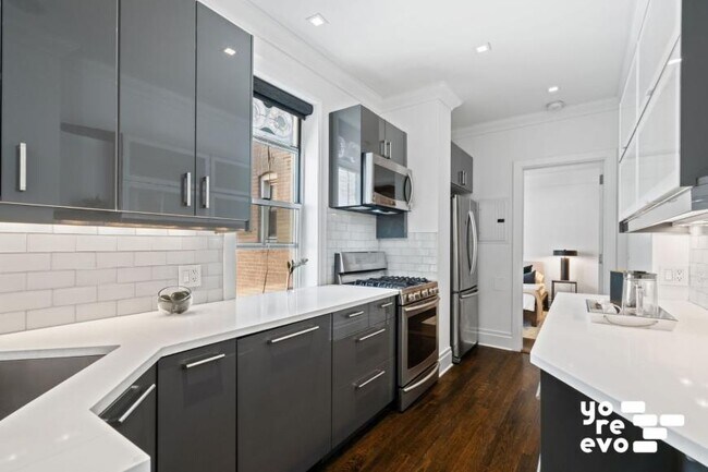 Building Photo - 2 bedroom in BROOKLYN NY 11201