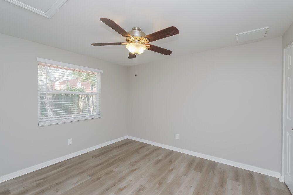 Building Photo - 4107 Canoga Park Dr
