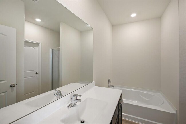 Building Photo - 10806 Anthonomus Way