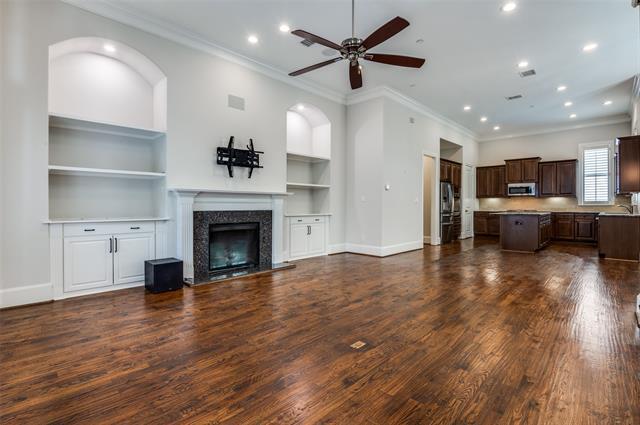 Building Photo - 2110 Helsminster Dr