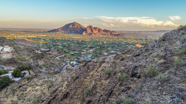 Building Photo - 4455 E Moonlight Way