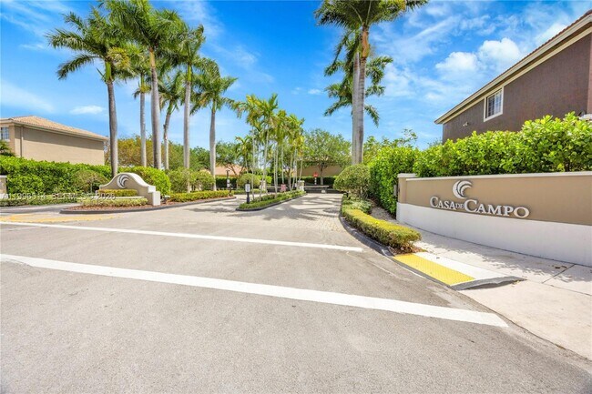 Building Photo - 16000 SW 91st Ct