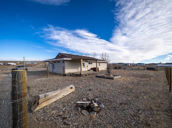 Building Photo - 10 Dogwood Rd