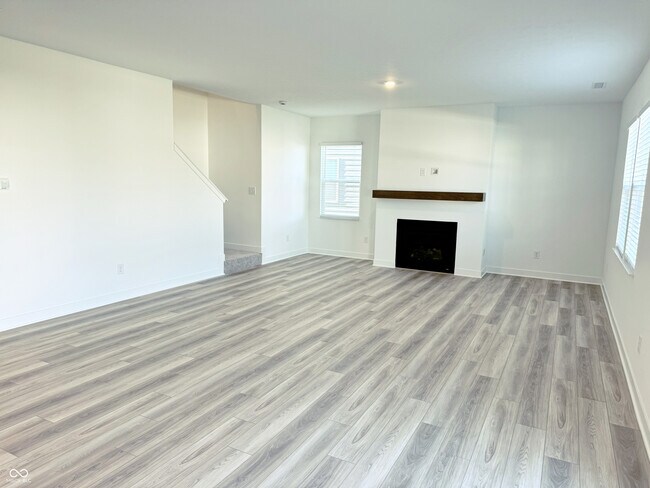 Building Photo - 769 Felix Dr