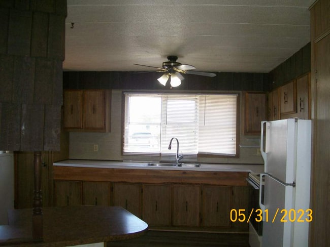 Building Photo - 13 Travertine Ln