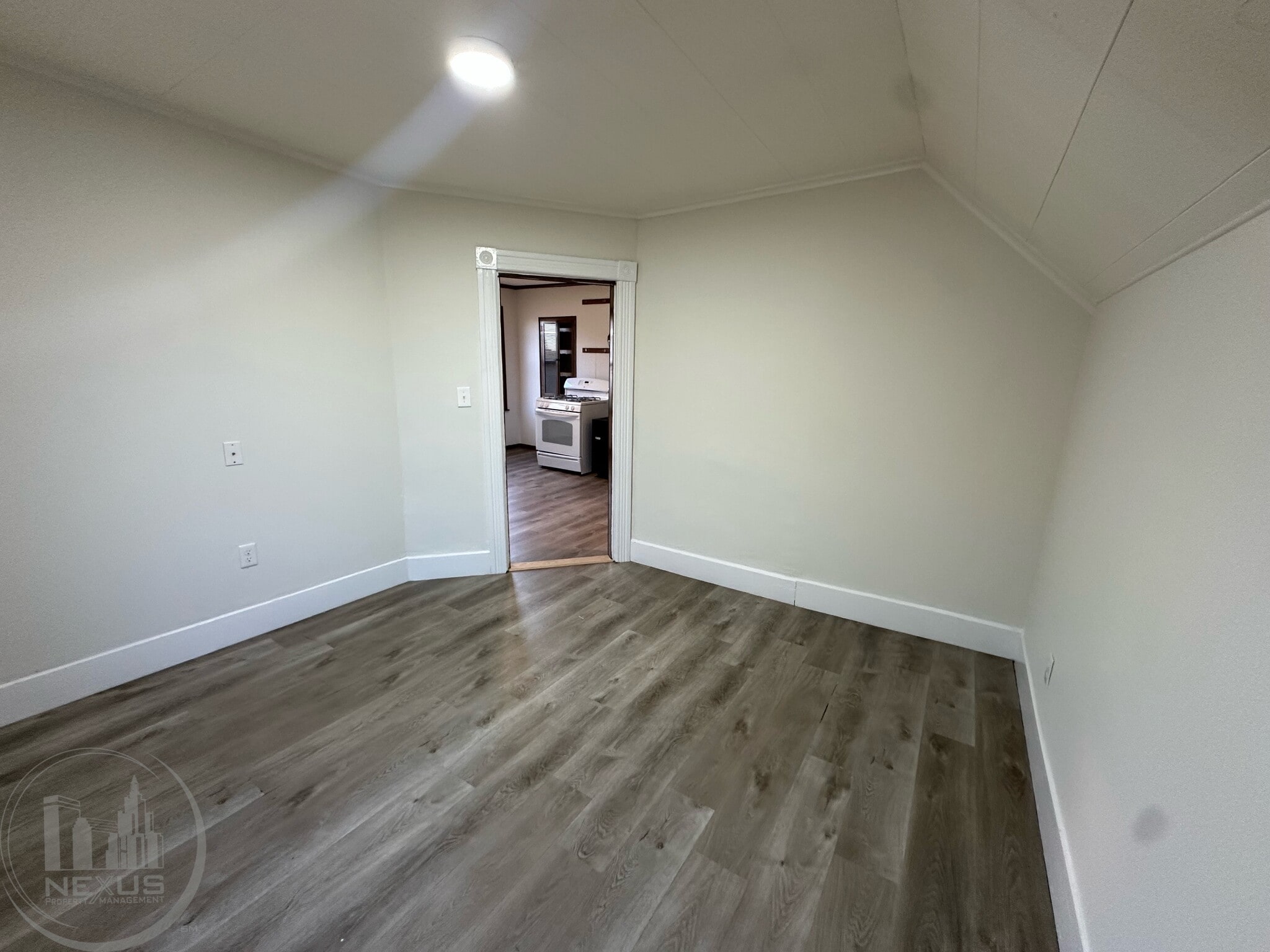 Building Photo - 73 Esther St