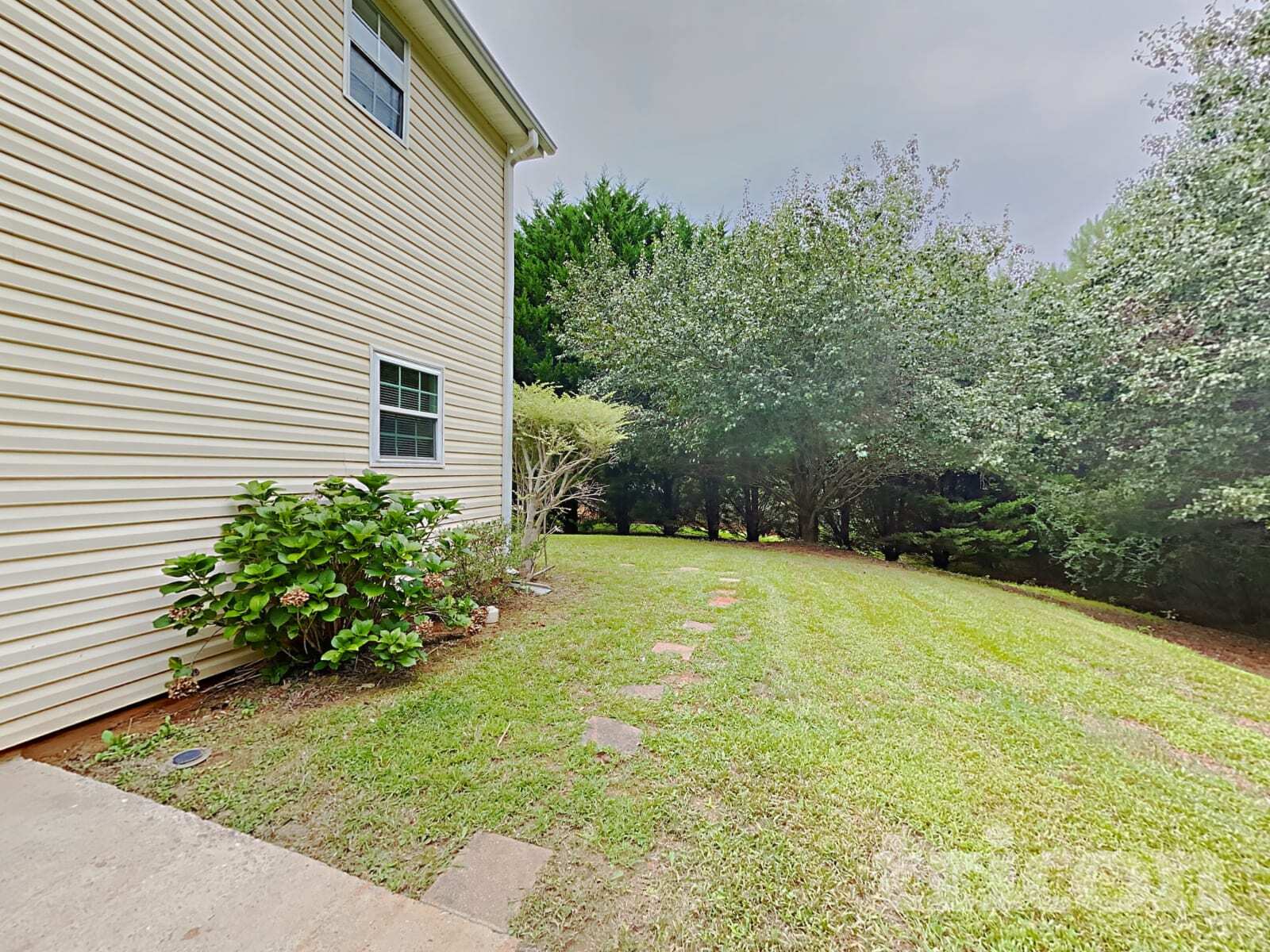 Building Photo - 1124 Patriot Cir