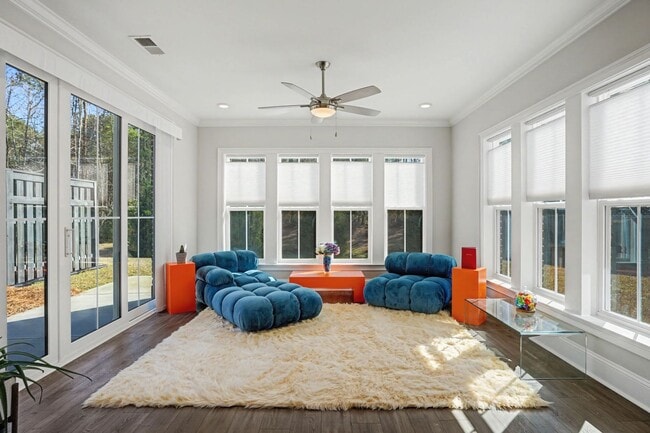 Building Photo - 3 BED | 3.5 BATHS | TWO CAR GARAGE | HERB RIVER | FURNISHED TOWNHOME