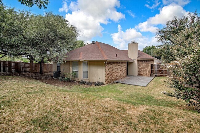 Building Photo - 120 N Flaxseed Ln