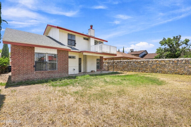 Building Photo - 4645 Loma De Plata Dr