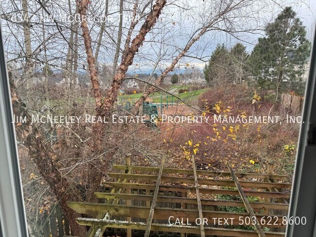 Building Photo - Air Conditioned, Kaiser Woods 3 Bedroom in...