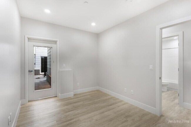 Building Photo - 1630 California St