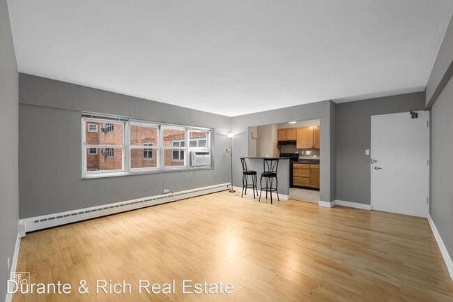 Building Photo - 1 br, 1 bath House - 4970 N Marine 630