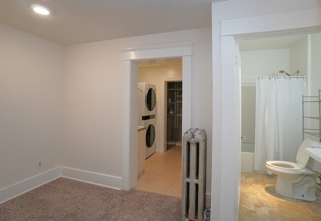 Building Photo - 2389 W Boise Ave