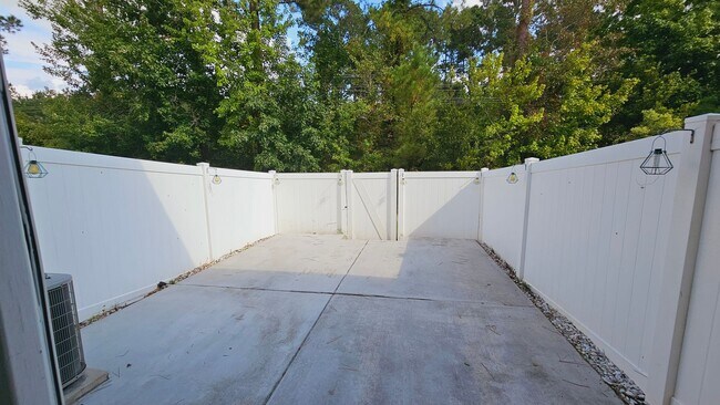 Building Photo - 2 BR 2.5 BA Carolina Forest