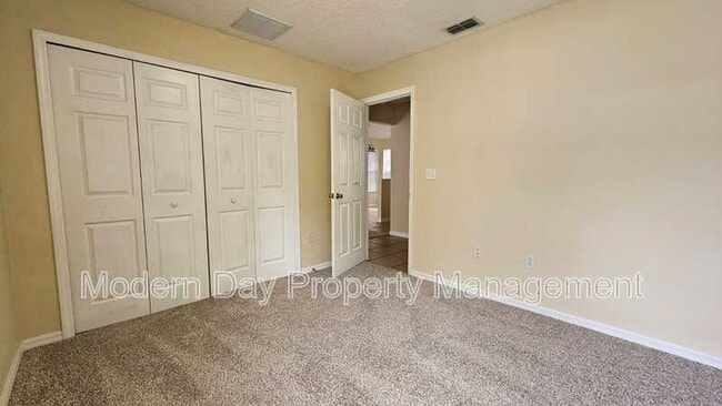 Building Photo - 10368 Lansfield St
