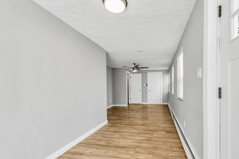 Building Photo - 825 12th St