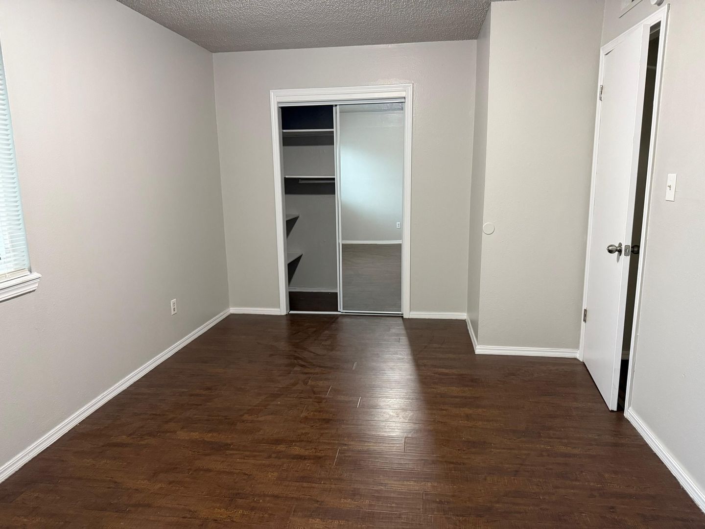 Building Photo - 1402 Bill Carrol Dr