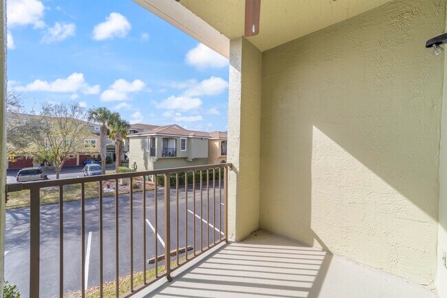 Building Photo - 4000 Grande Vista Blvd