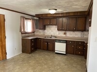 Building Photo - 3 Bedroom/1 1/2 Bath Home In Huber Heights