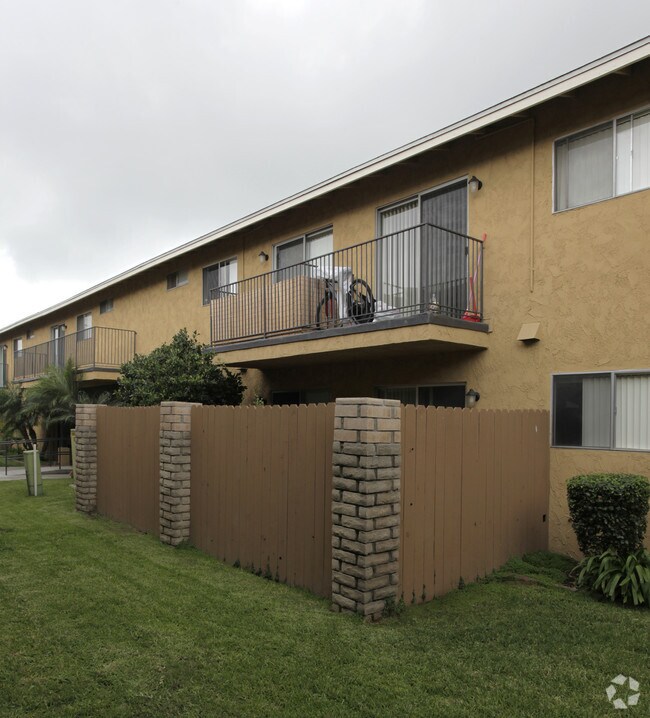 Building Photo - Franciscan Garden