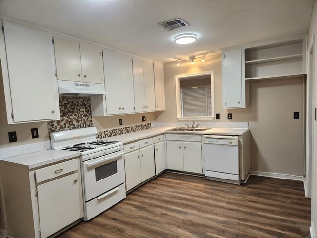 Building Photo - 278 Teri Ln
