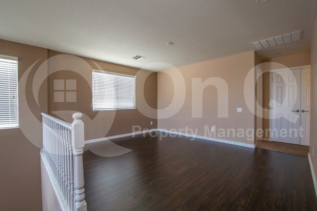 Building Photo - 4749 S Antonio