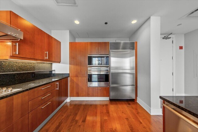 Building Photo - 401 N Wabash Ave