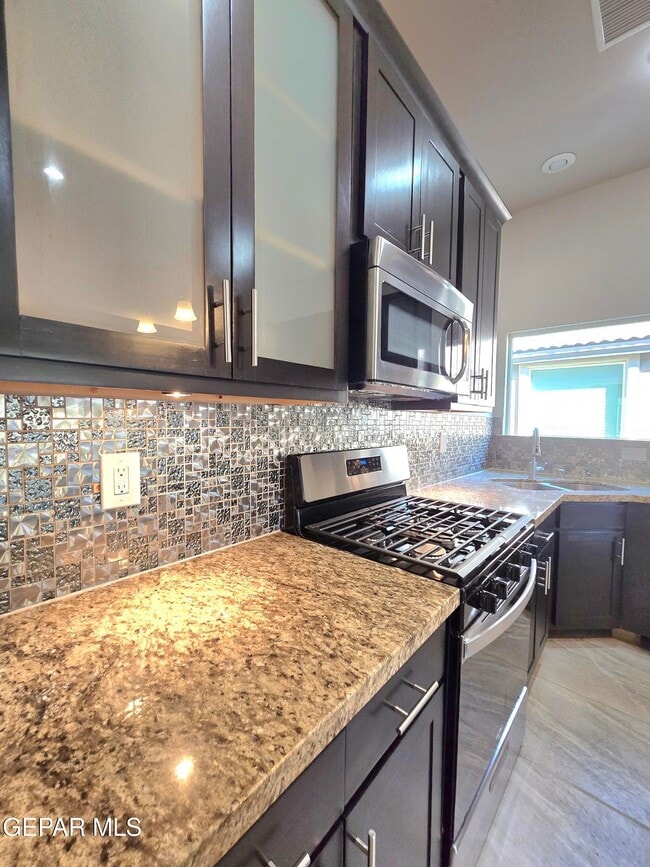 Building Photo - 3857 Loma Cortez Dr