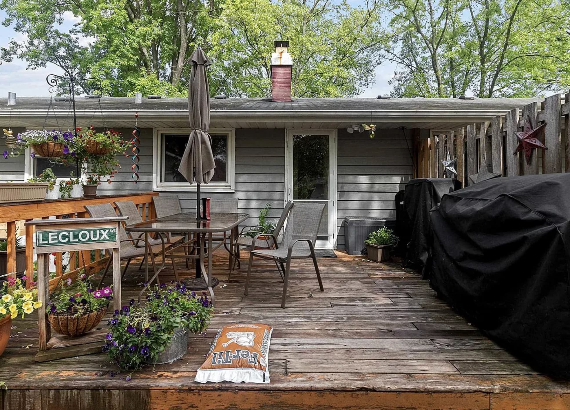 Building Photo - 1325 Cardinal Ln