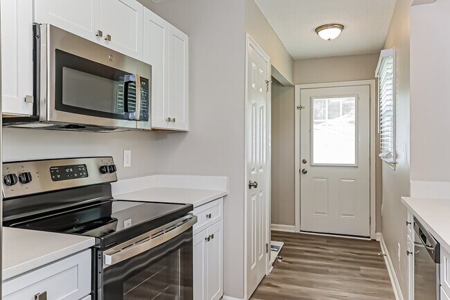 Building Photo - 2332 Quartz Ct