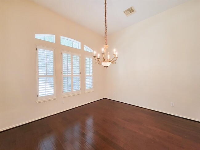 Building Photo - 4106 Creek Ridge Ln