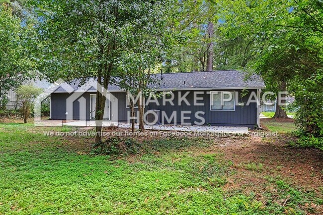 Building Photo - 9011 Homewood Dr