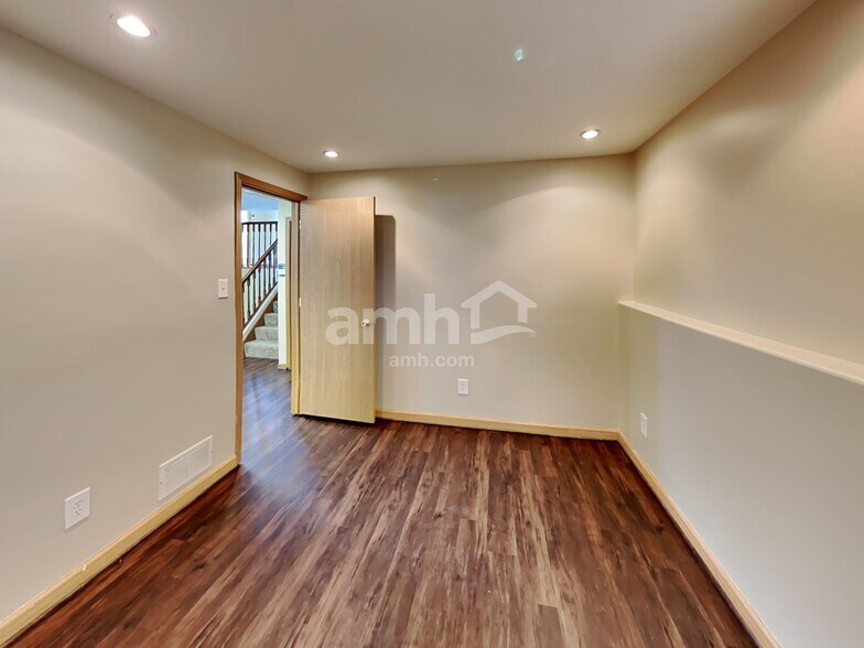 Building Photo - 2110 Three Forks Dr