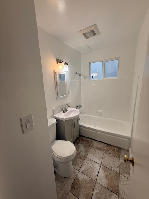 Building Photo - 1427 Centinela Ave