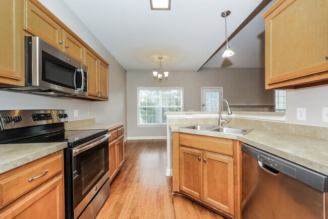 Building Photo - 6033 Lori Anne Dr