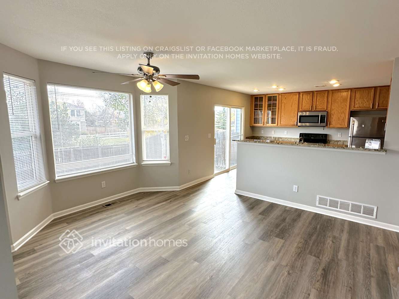 Building Photo - 2420 S Halifax Way