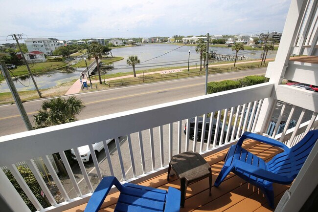 Building Photo - 608 Carolina Beach Ave S