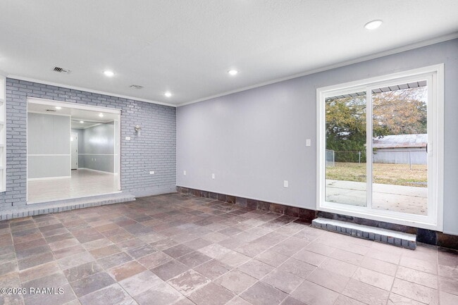 Building Photo - 2208 Segura Rd